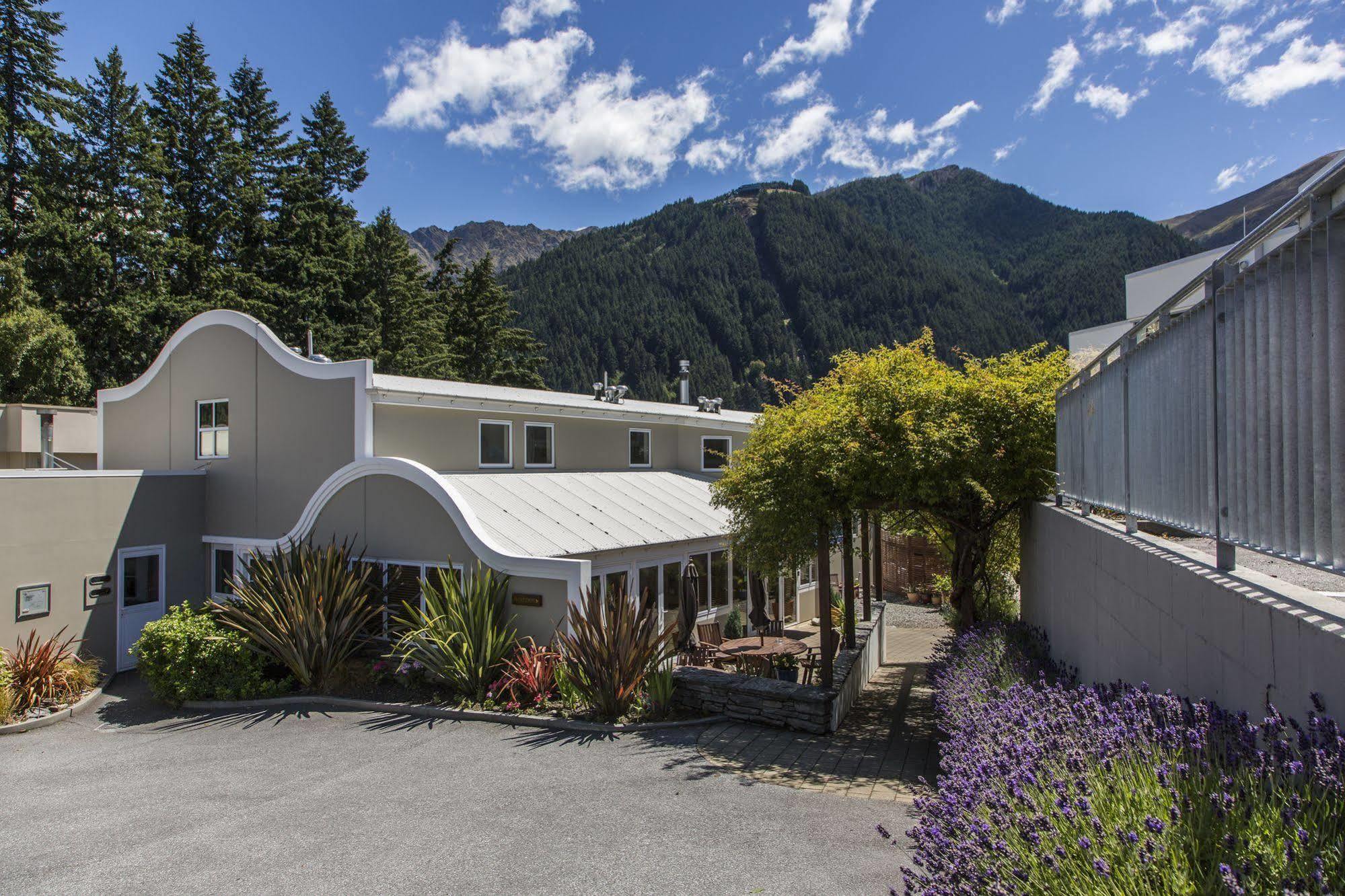 The Central Private Hotel By Naumi Hotels Queenstown Exterior photo