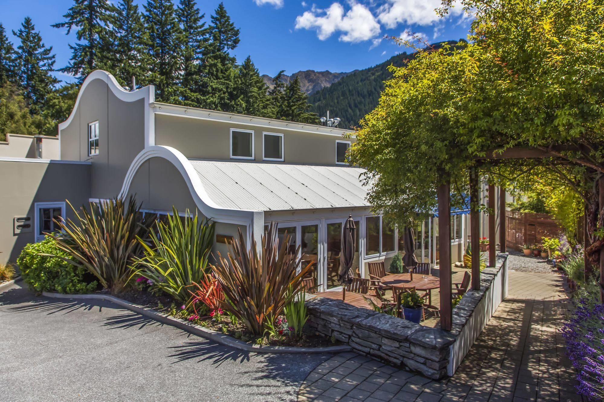 The Central Private Hotel By Naumi Hotels Queenstown Exterior photo