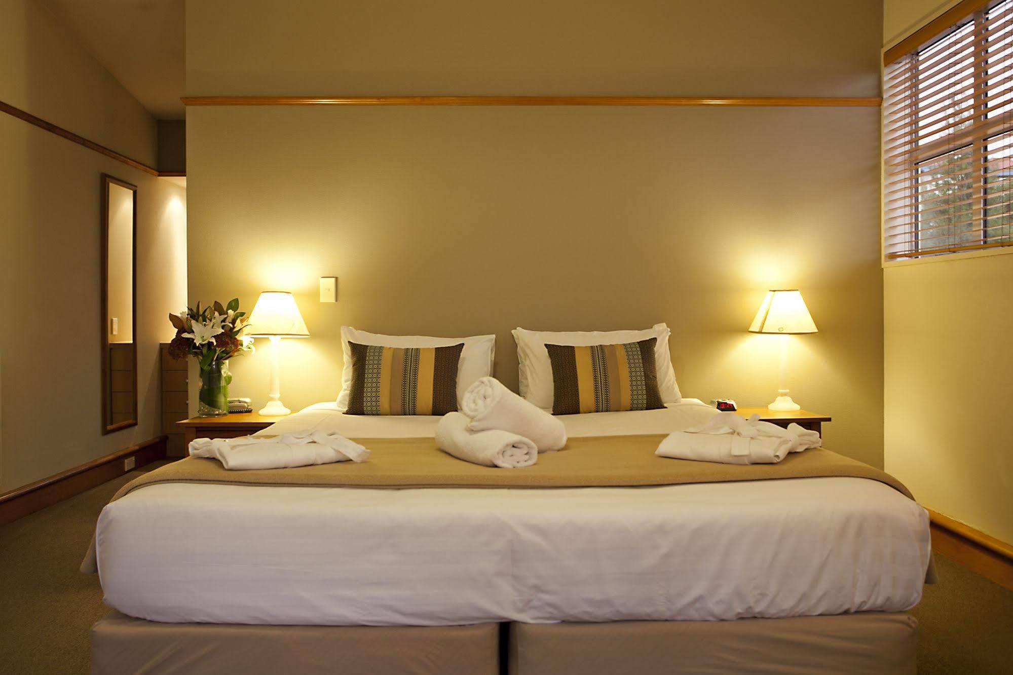 The Central Private Hotel By Naumi Hotels Queenstown Exterior photo