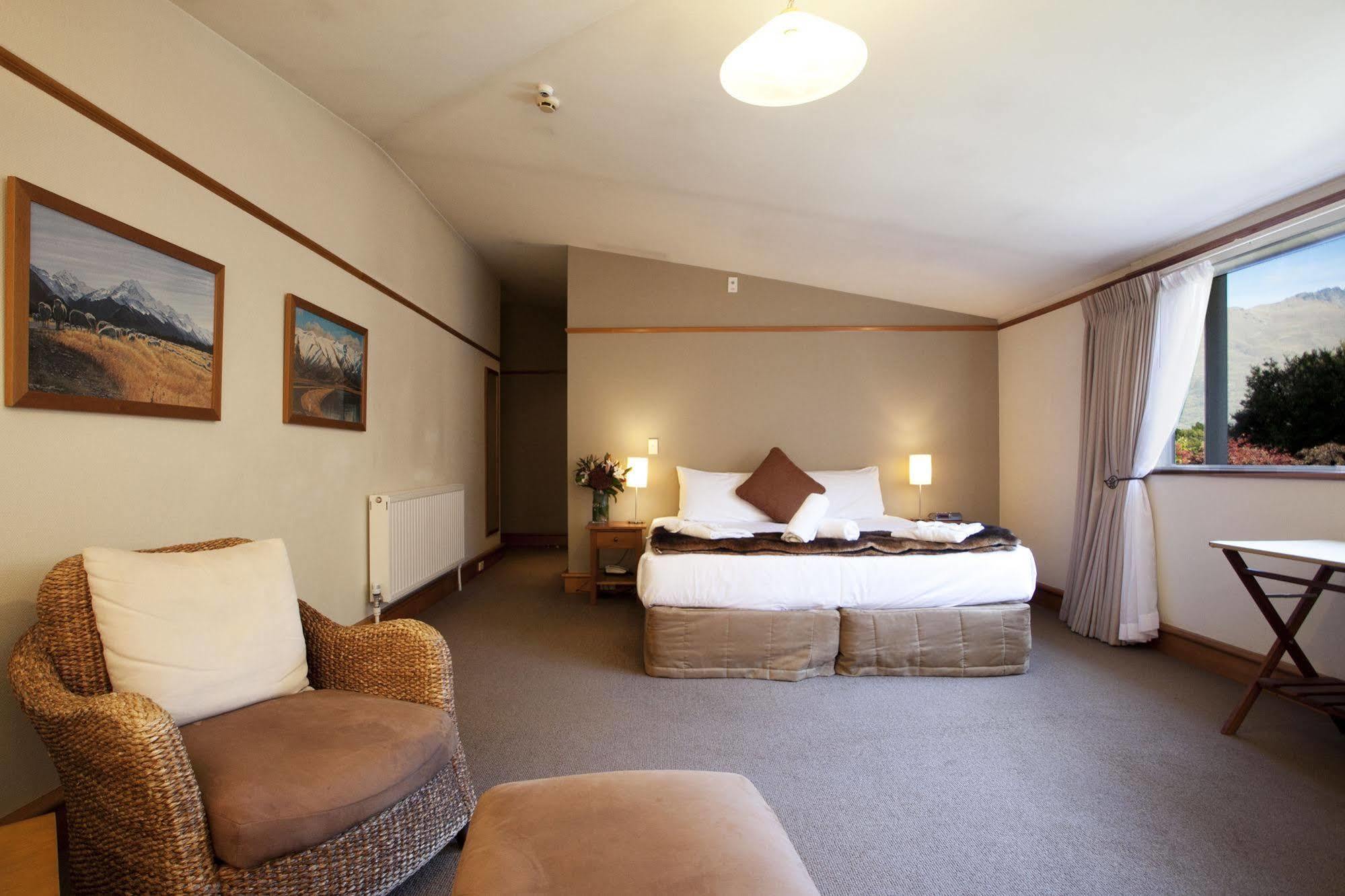 The Central Private Hotel By Naumi Hotels Queenstown Exterior photo