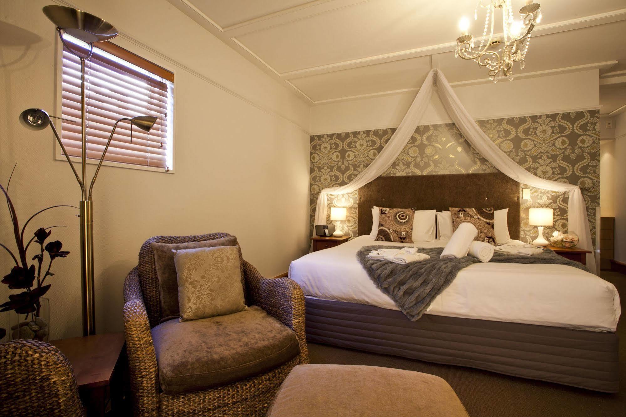 The Central Private Hotel By Naumi Hotels Queenstown Exterior photo